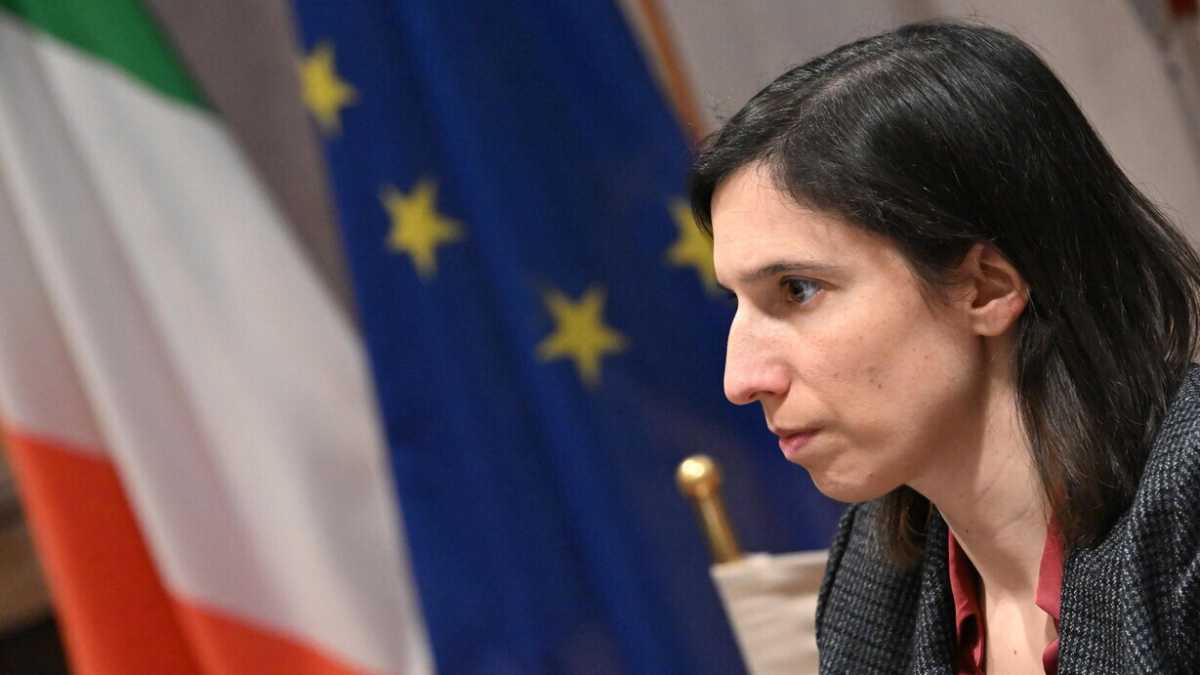 Immagine di Basilicata (data per persa), Firenze, europee: le paludi del Pd
