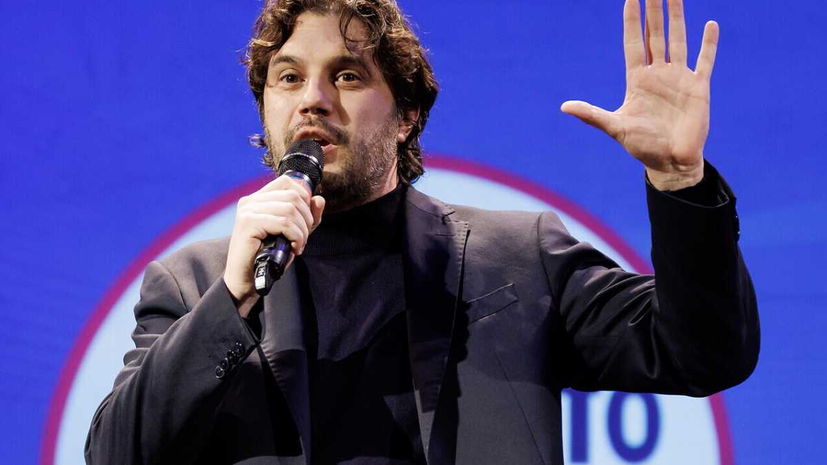 Immagine di Silvestri rompe il silenzio M5s su Putin: “Quello in Russia non è stato un voto, ma propaganda”