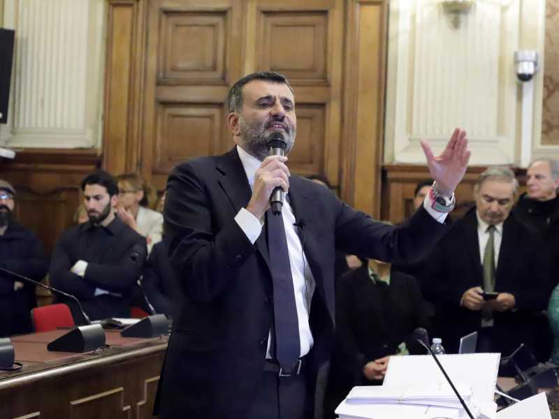 Il gran pasticcio dietro il possibile “scioglimento” del comune di Bari