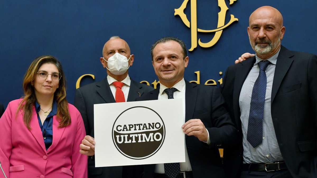 Immagine di Capitano Ultimo, l'ex ministro Castelli e i leghisti delusi: la lista di Cateno De Luca per l'Europa