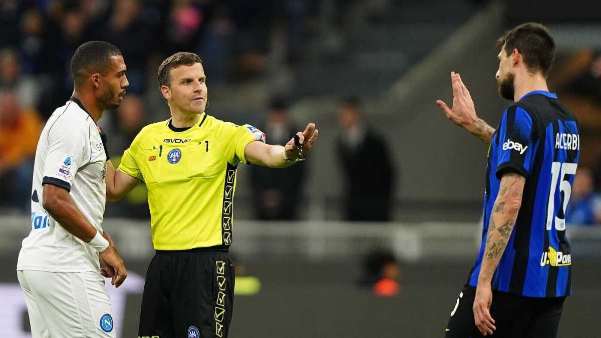 Immagine di A Napoli tutti allo stadio con la faccia dipinta di nero