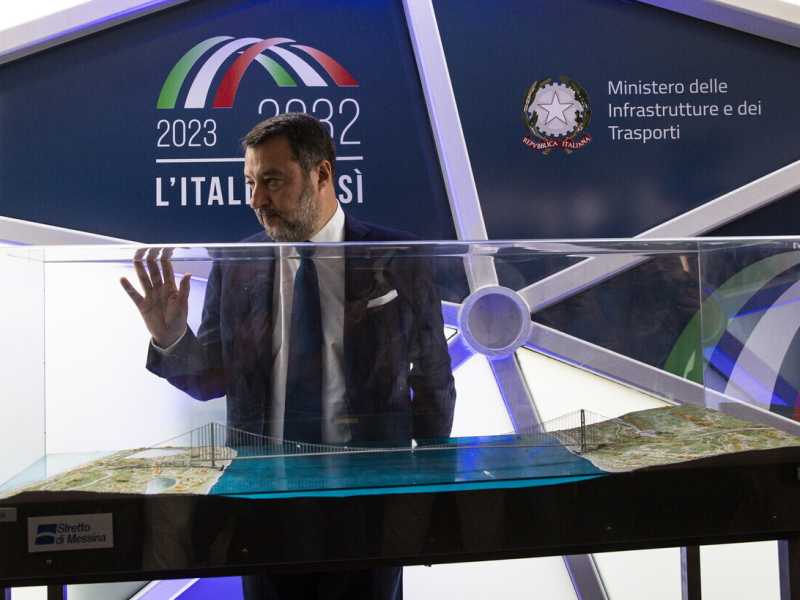 L'isola di Salvini: Lombardo fa saltare l'intesa per le europee. E anche il Ponte traballa