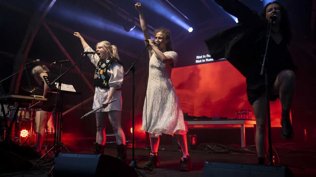 Immagine di Le Pussy Riot hanno centrato il bersaglio: mettere a nudo l’imperatore