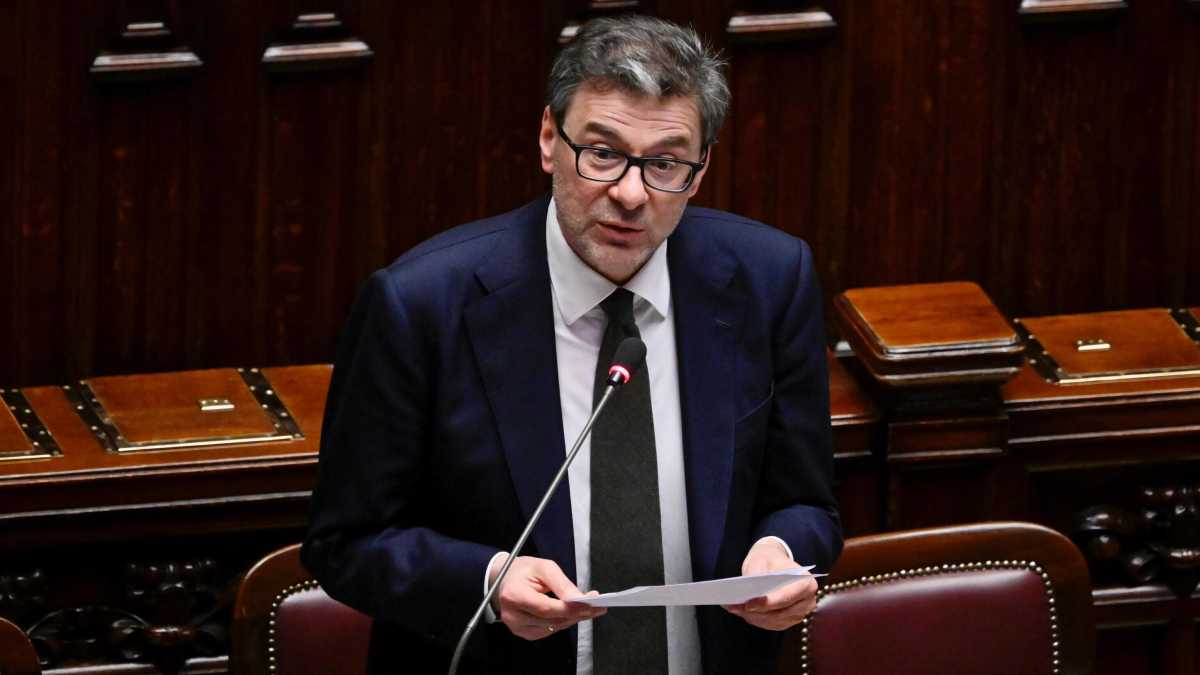 Immagine di Giorgetti: "Nessun potere del Mef nell'eventuale cessione dell'Agi ad Angelucci"