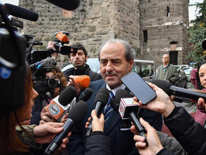 Di Pietro: "Decaro lasci fare gli ispettori, Emiliano si è comportato da sceriffo"