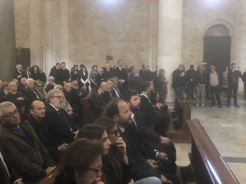 Il ricordo di Simeone di Cagno Abbrescia pacifica la politica barese