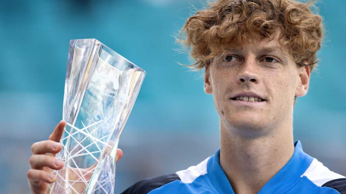 Immagine di Sinner trionfa a Miami e diventa il numero 2 al mondo dietro al serbo Djokovic