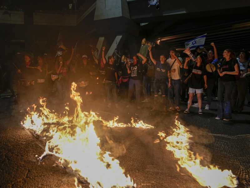 &nbsp;Manifestazione in Israele per chiedere le dimissioni del premier - foto LaPresse