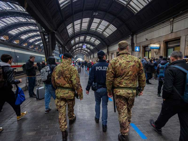 Radicalizzazione e terrorismo: chi sono i 47 clandestini espulsi dall'Italia dopo il 7 ottobre