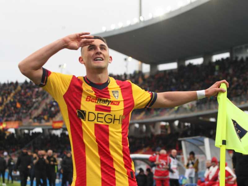 L'attaccante del Lecce Roberto Piccoli (foto Ansa)
