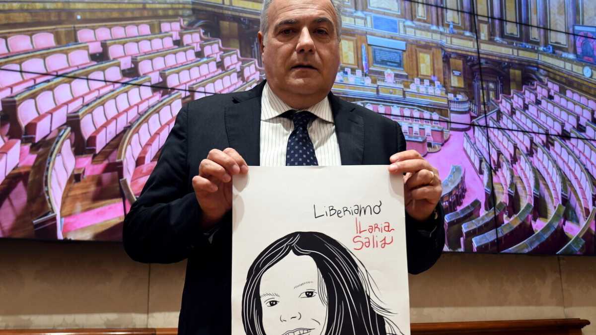 Immagine di Papà Salis: "Meloni non mi risponde. Schlein ha gestito male la candidatura di Ilaria"