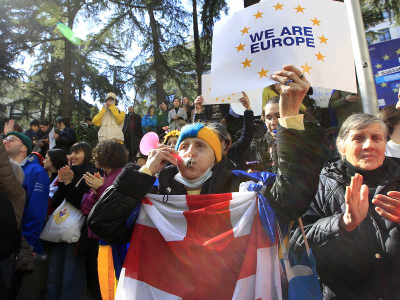 Le proteste in Georgia del marzo 2023 (LaPresse)