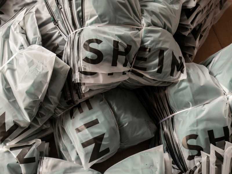 Miliardari straccioni: Shein è il primo operatore della moda al mondo