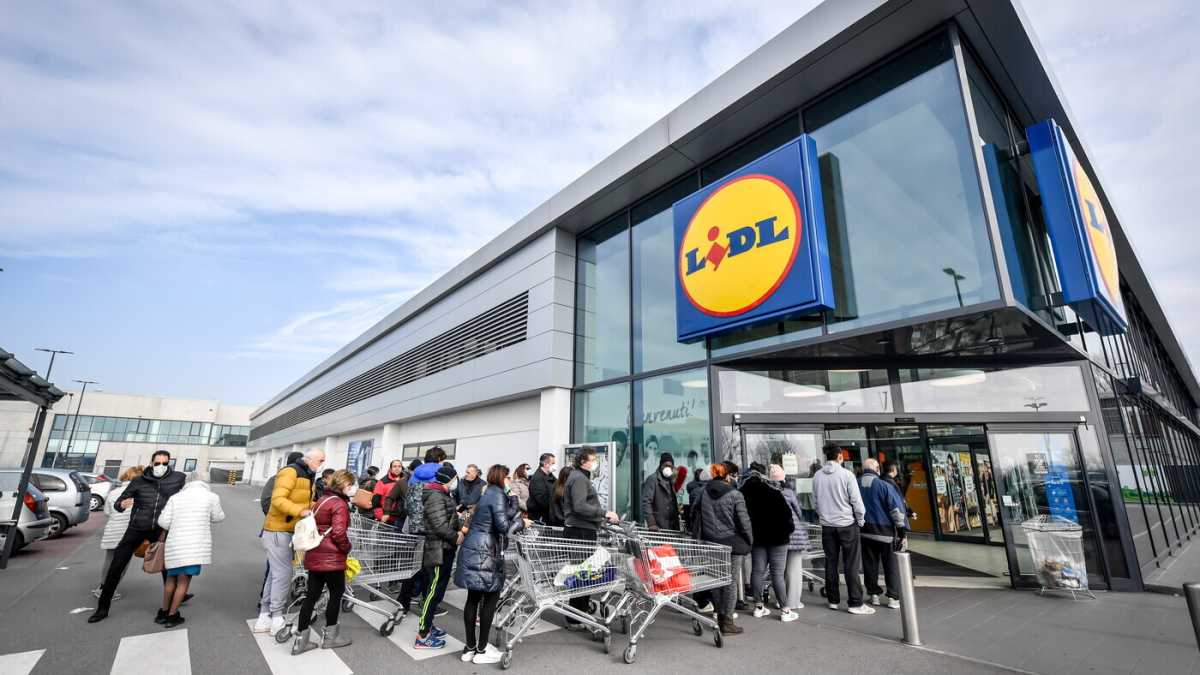 Immagine di Lidl rompe il miope immobilismo sui salari dei gruppi italiani. Salutare lezione