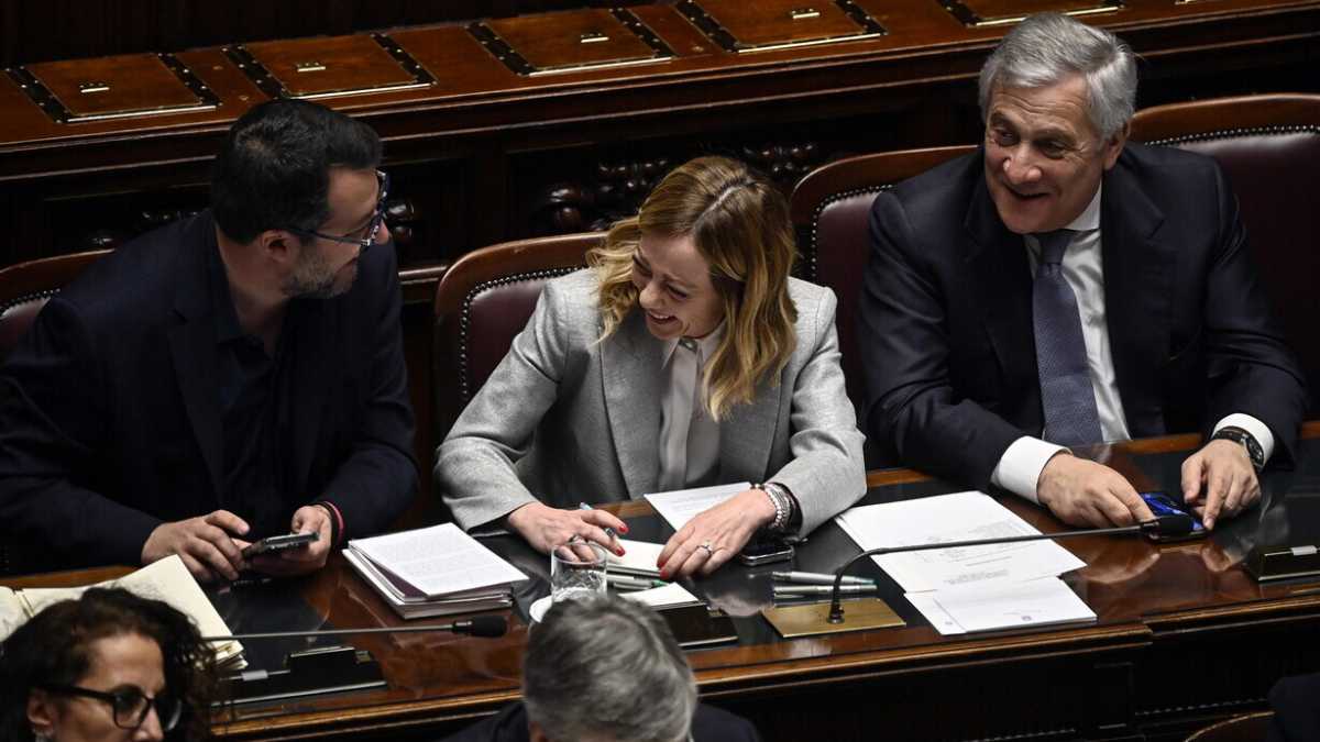 Immagine di Sondaggi, cresce il centrodestra. Calano Pd e M5s