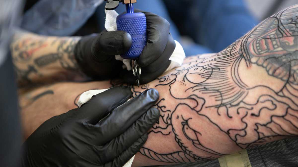 Immagine di Il tatuaggio non è mai in sintonia con la Bibbia