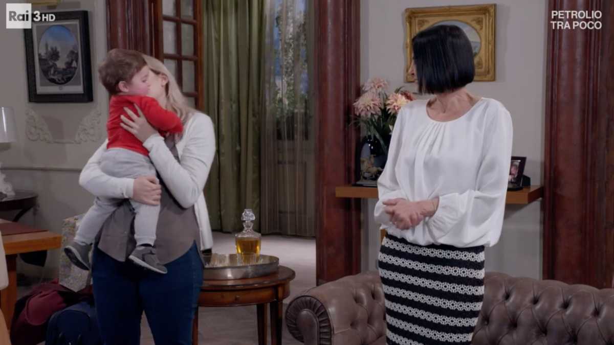 Immagine di Marina o Ada? Il "dilemma delle mamme" irrompe in "Un posto al sole"