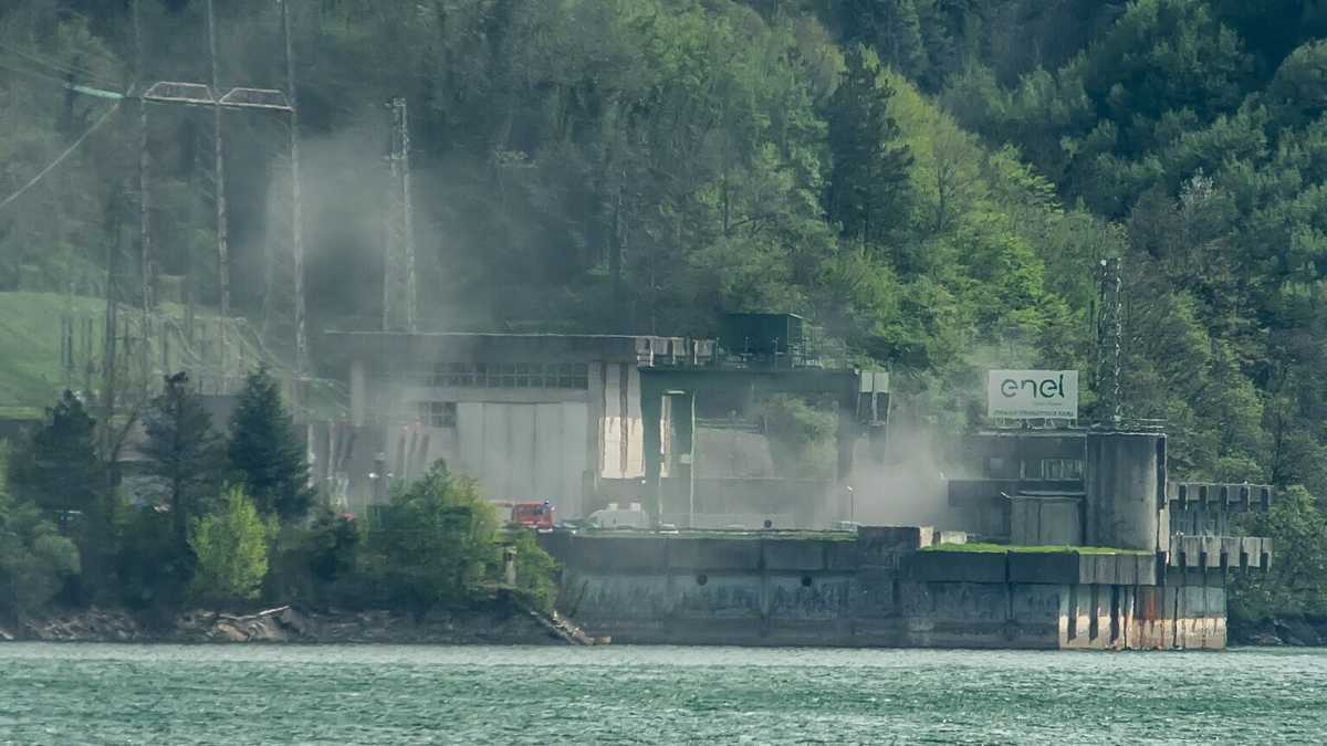 Immagine di C'è stata un'esplosione alla centrale idroelettrica del lago di Suviana, vicino Bologna