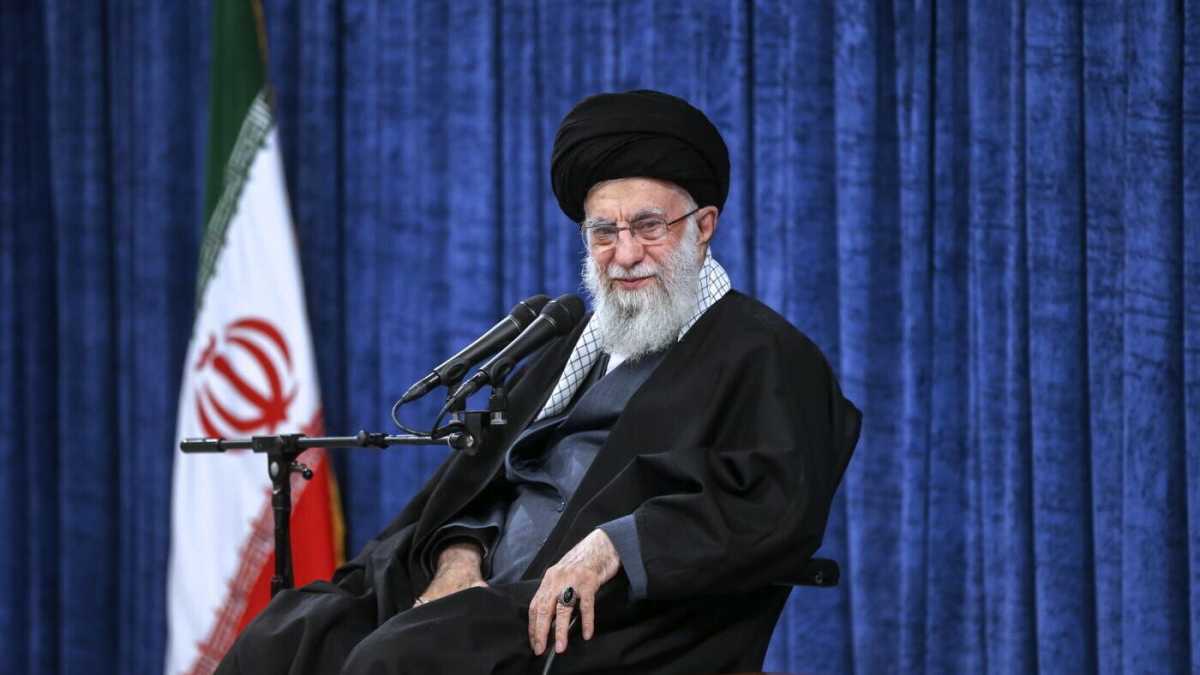 Immagine di Dopo il raid sul consolato, Khamenei tra la ricerca di un patto e una vendetta-suicidio