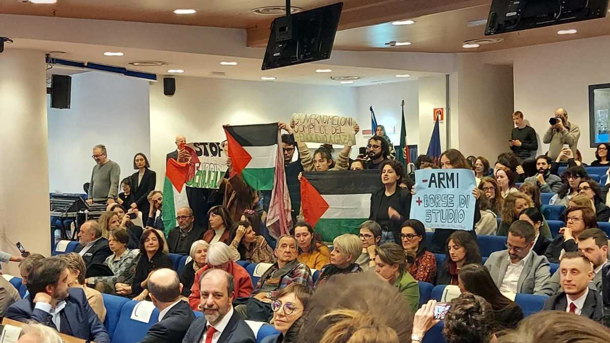 Immagine di L’Università di Bari rompe con Israele e non fiata sugli ayatollah iraniani, con cui ha il doppio degli accordi