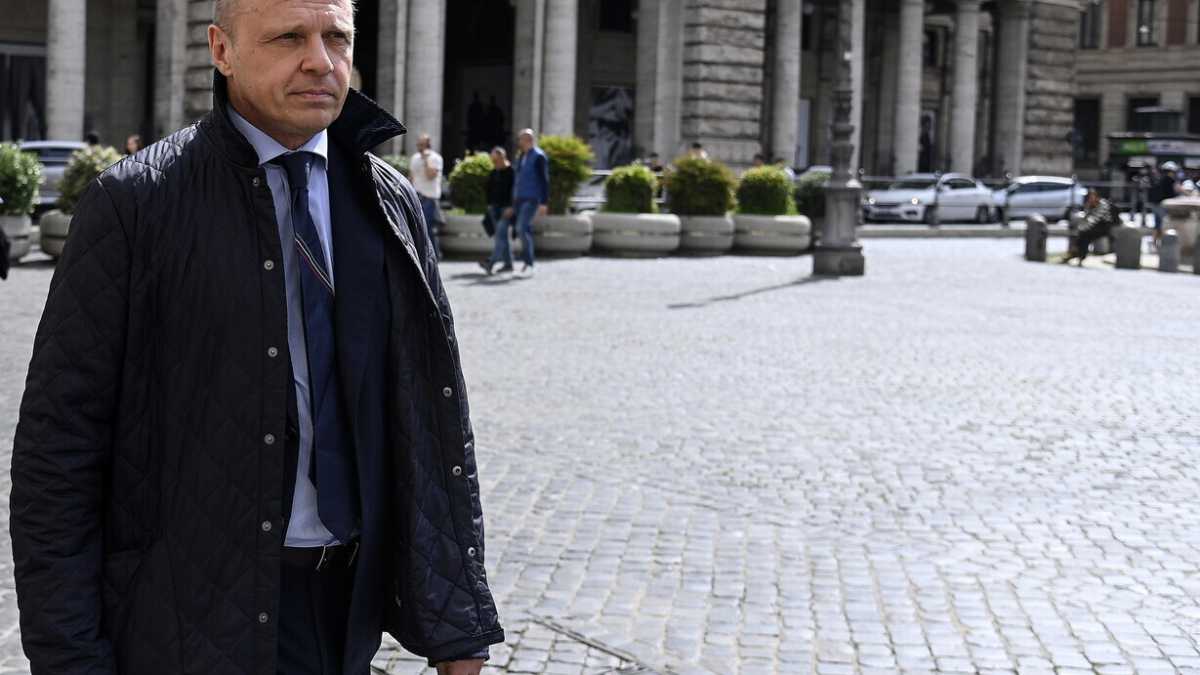 Immagine di FdI non ha candidati certi alle Europee: ricorre l’ipotesi di Lollobrigida
