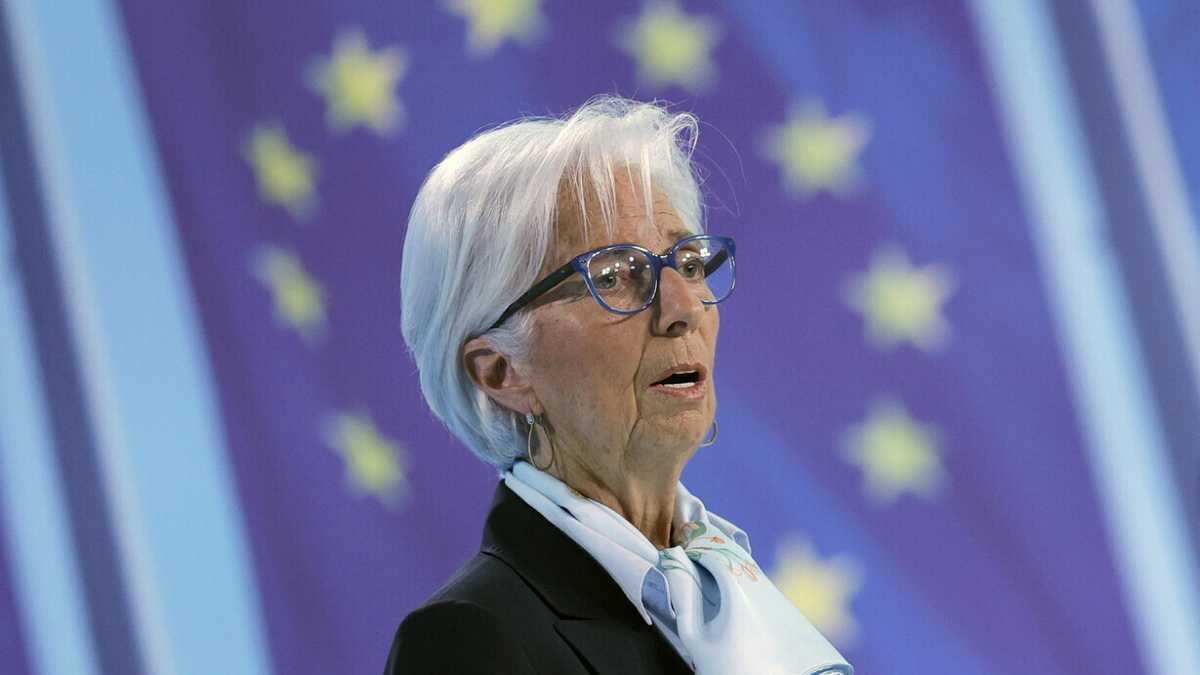 Immagine di La Bce lascia i tassi invariati ma si prepara a invertire la rotta