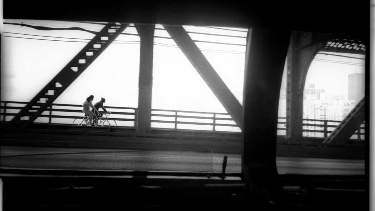 Immagine di Ho cercato la ragazza sul ponte, ma non c’era più. C’era l’altra