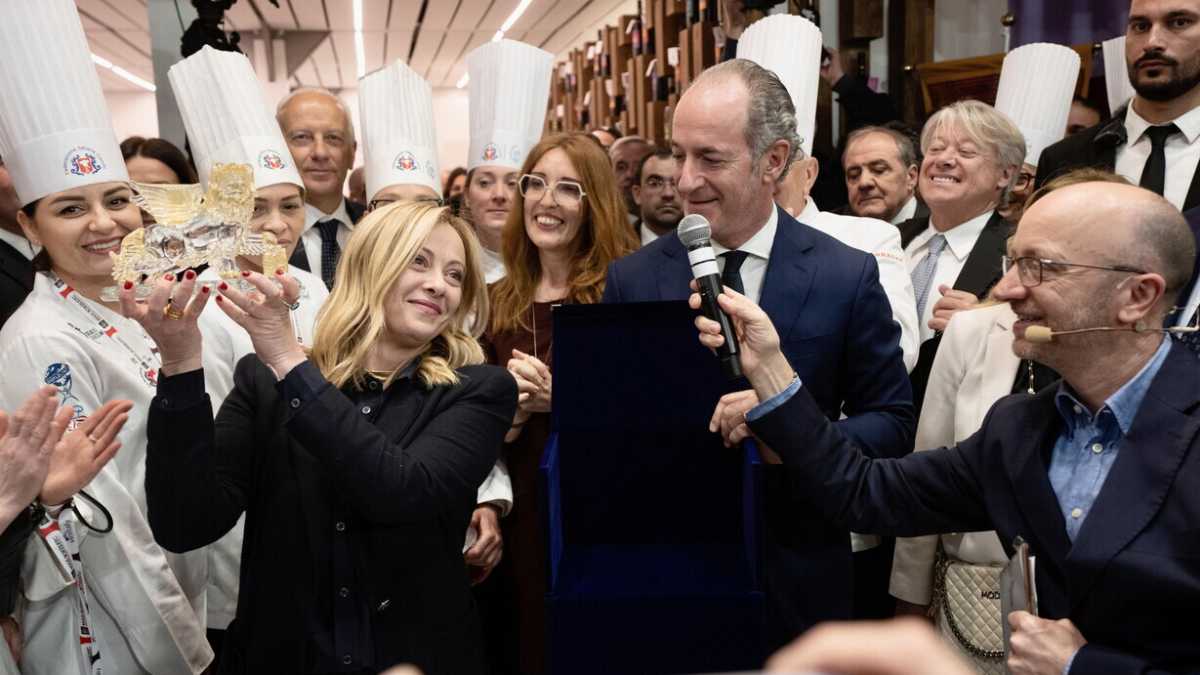 Immagine di Meloni a Vinitaly: una mappa enologica per guidare la premier fra gli stand