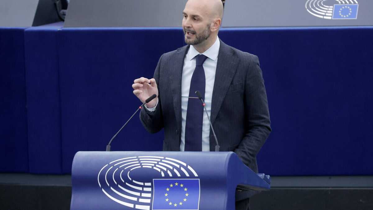 Immagine di Procaccini (FdI): “Il no della Lega al patto migrazioni? E’ campagna elettorale”