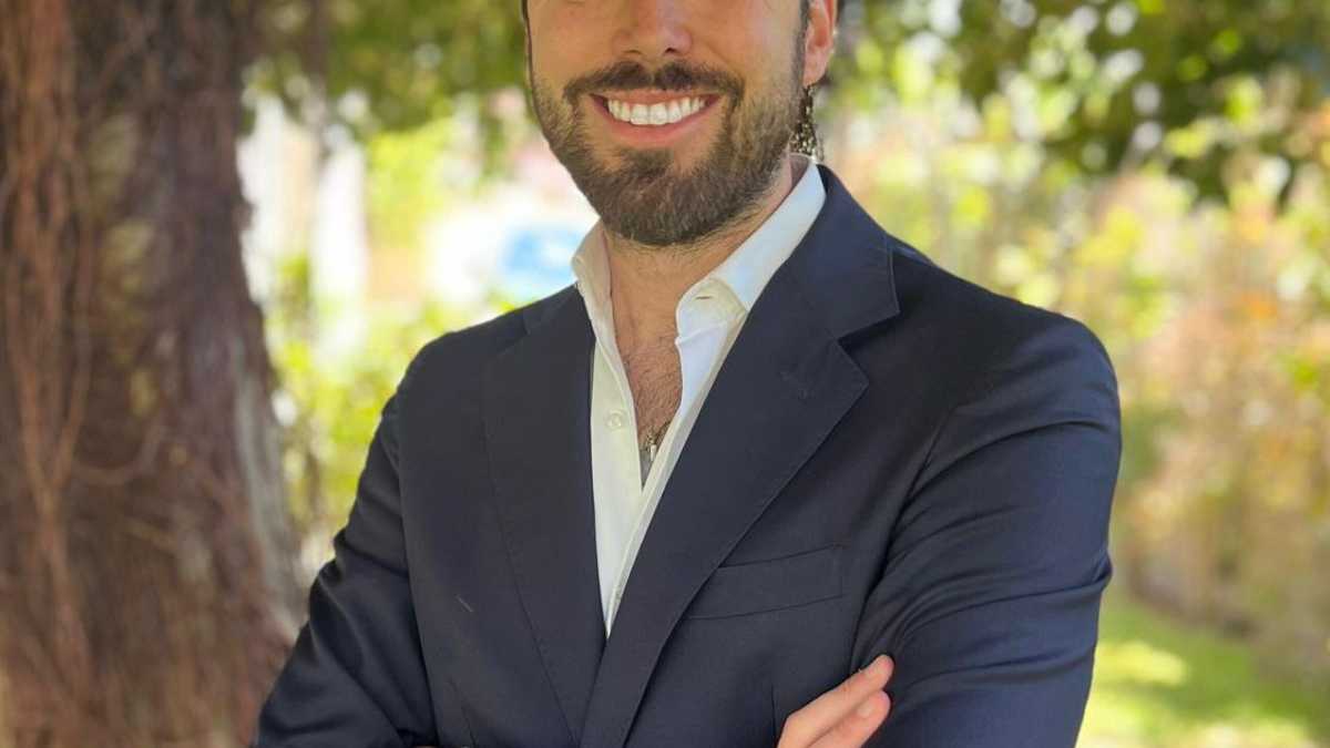 Immagine di A Bari il centrodestra lancia Fabio Romito, leghista atipico con ciuffo alla Elvis