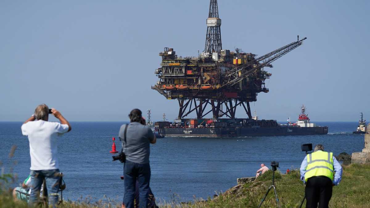 Immagine di Doppio processo alla Shell: dall'Aia al teatro con un’opera lirica