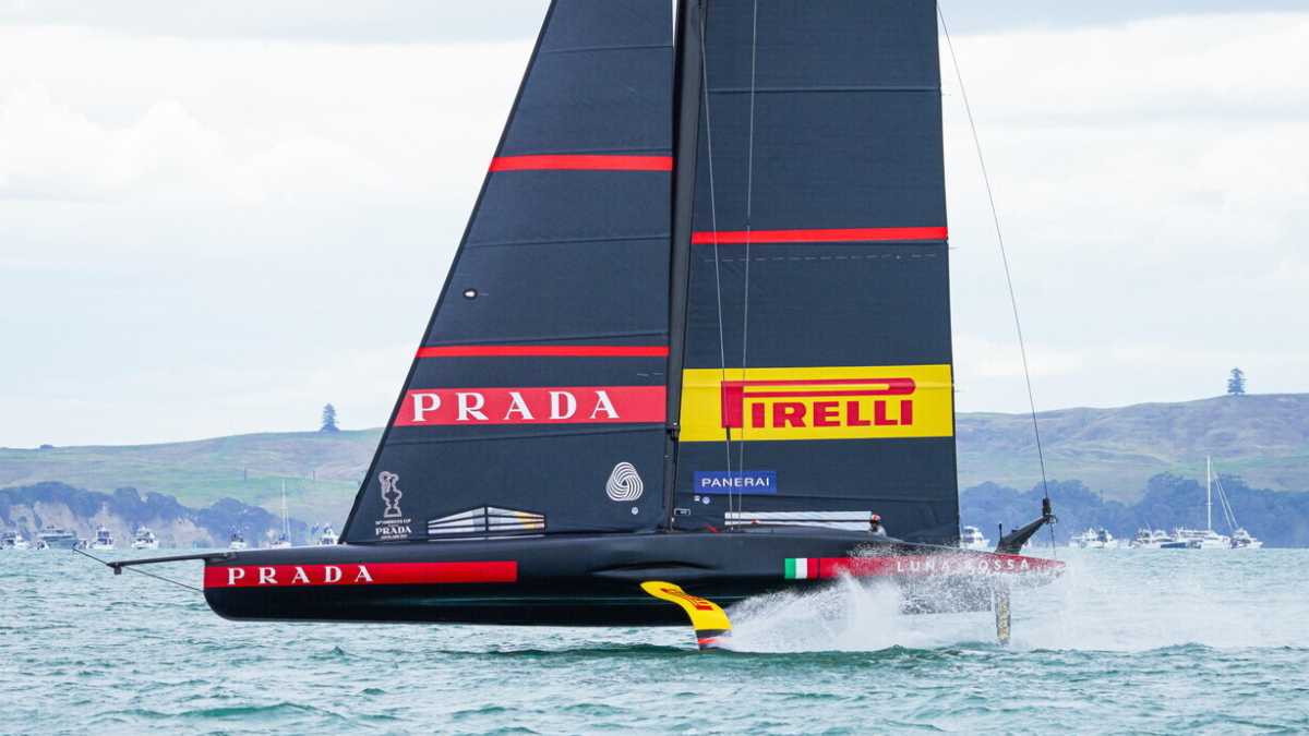 Immagine di Venticinque anni di Luna Rossa