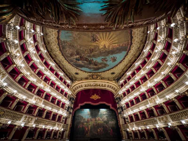  Il teatro San Carlo di Napoli - foto Ansa