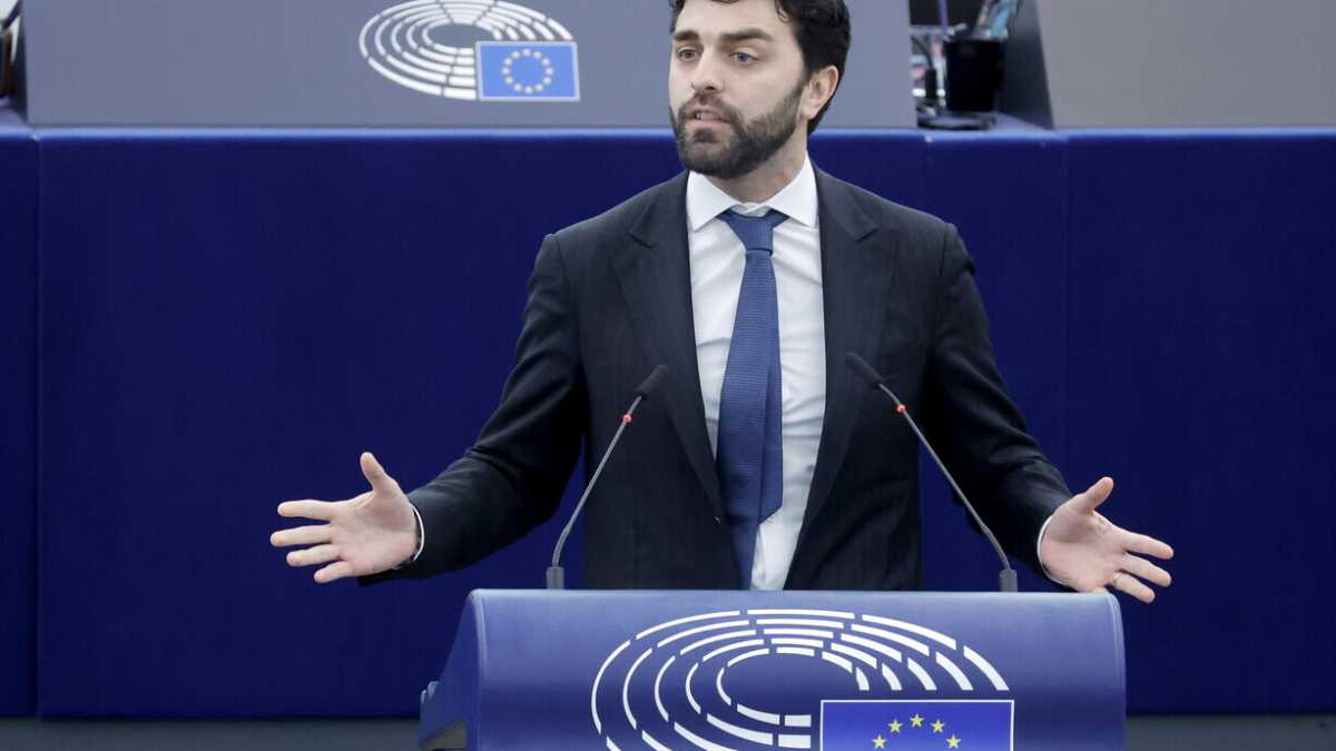Immagine di “Draghi ha caratteristiche che ci inquietano”, dice il super salviniano Zanni