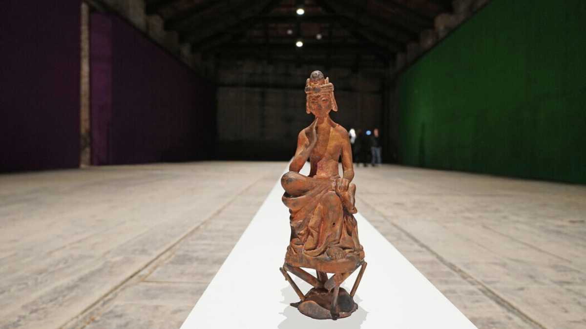 Immagine di Una Biennale ordinariamente invasionista e genderista