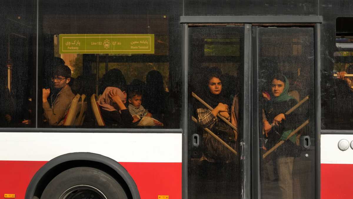 Immagine di In Iran la repressione in strada e nelle redazioni è ripartita sabato in sincrono con i missili