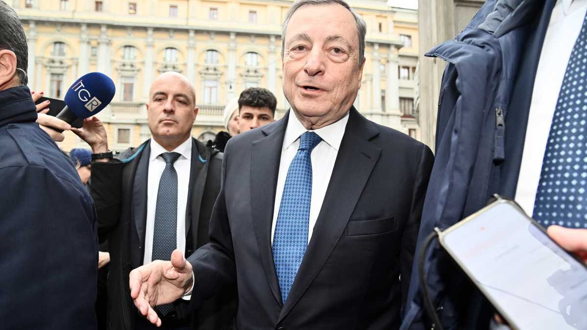 Immagine di Draghi platonici. Salvini lo boicotta, Meloni pensa ad altro. Il Parlamento gli preferisce Tajani