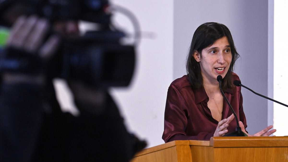 Immagine di Schlein: "Prodi? Lo ascolto sempre ma non vuol dire che sono sempre d'accordo"
