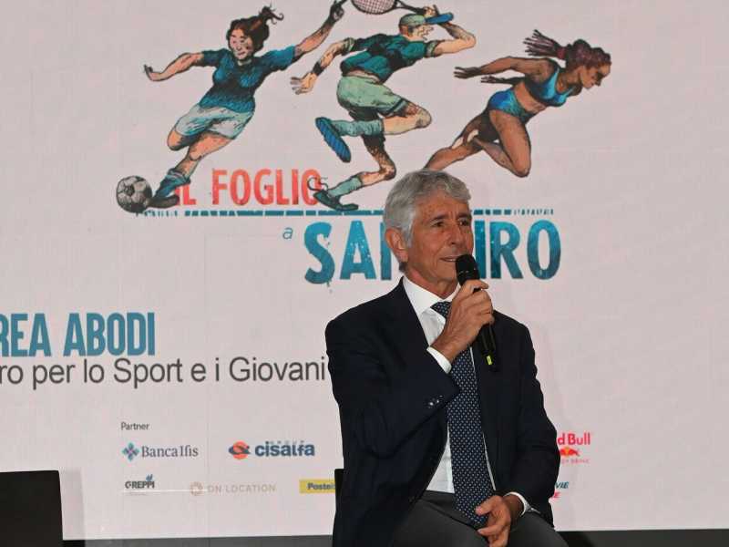 “Sinner un esempio valoriale per l’Italia", dice Abodi al Foglio a San Siro