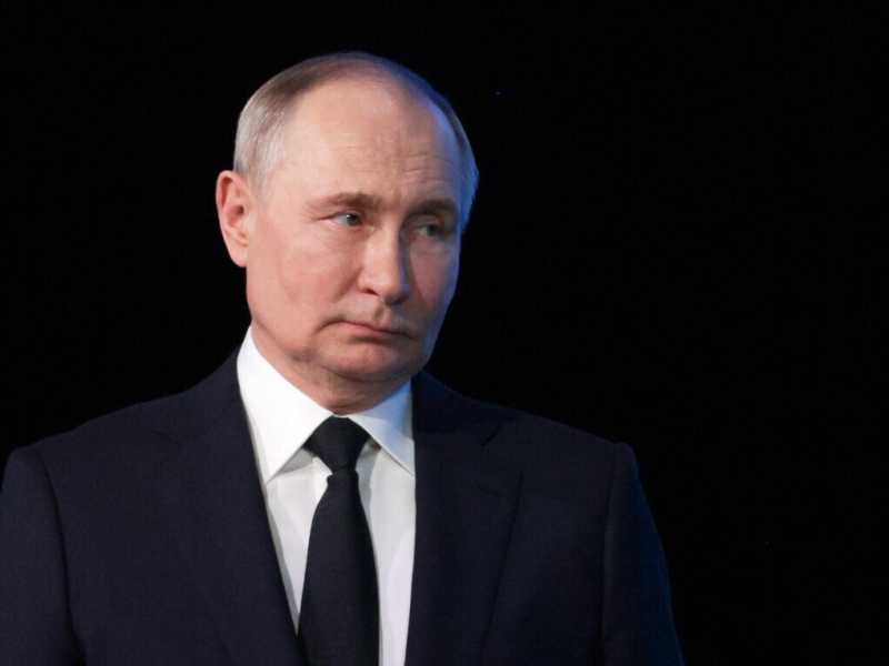 Arrestato per corruzione il viceministro della Difesa russo. La catena del potere di Putin si sposta