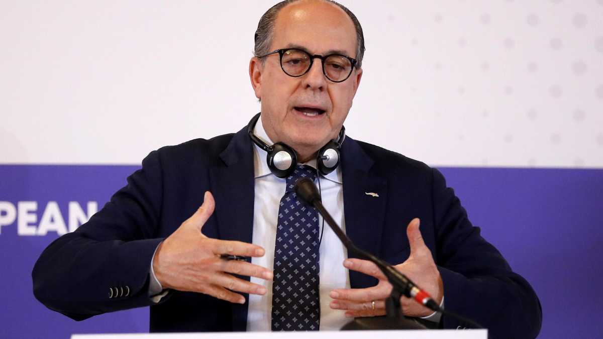 Immagine di Il Pd di Schlein? Ambientalismo come fatuità e fuga dalla realtà. Parla Paolo De Castro
