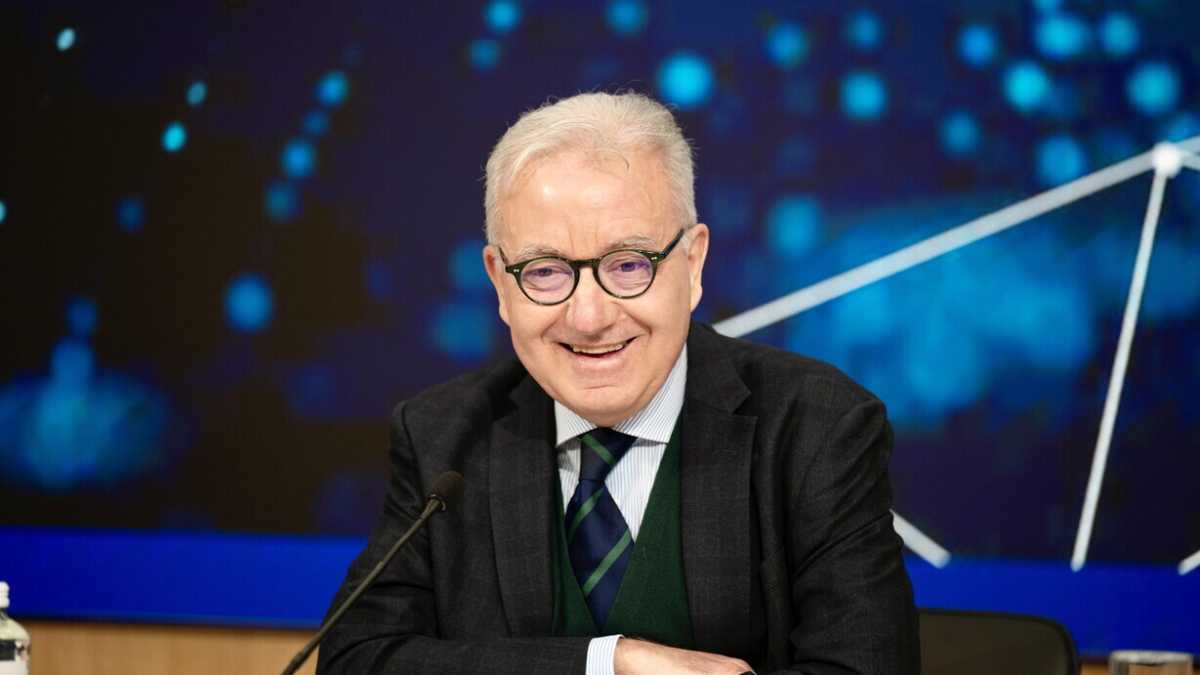 Immagine di Mantovano si scaglia contro il diritto all'aborto: "Il Parlamento Ue non scriva più pagine simili"