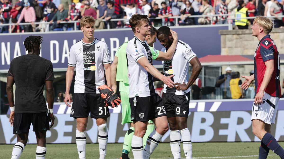 Immagine di A un palo dalla salvezza. La paura dell'Udinese di ruzzolare in B trent'anni dopo