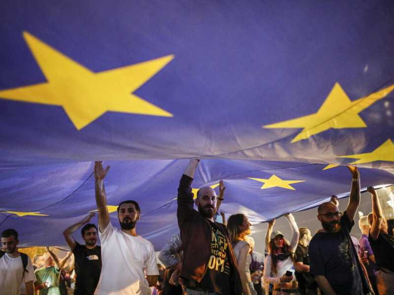 La domanda europeista della piazza georgiana è diversa dal passato. Cosa dobbiamo ascoltare