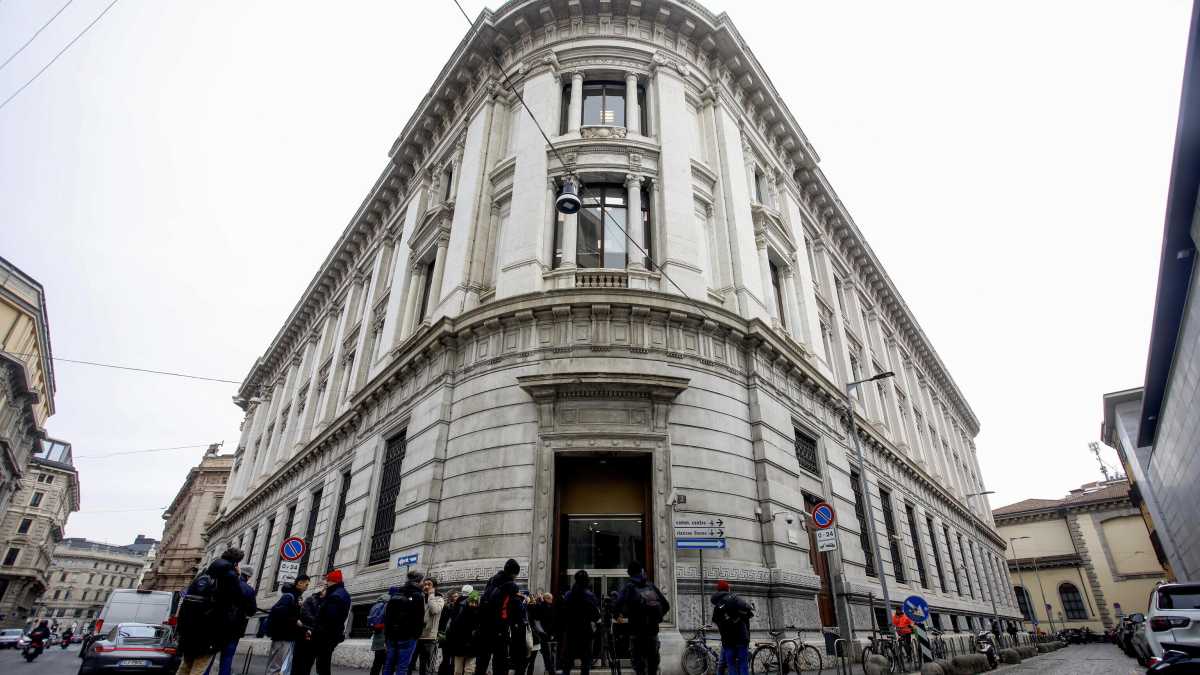 Immagine di Il report di Bankitalia sulla stabilità finanziaria positivo per oggi, nuvoloso in futuro