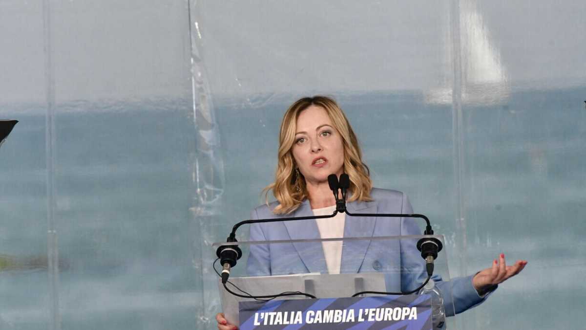 Immagine di Ecco il bonus tredicesime di Meloni: 100 euro ai redditi sotto i 28 mila euro, ma a gennaio