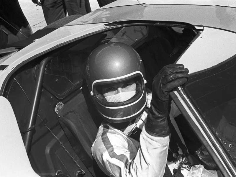 Il campione automobilistico Jacky Ickx al Gran Premio di Monaco, 18 maggio 1969 (foto di Bernard Cahier/Getty)&nbsp;<br />