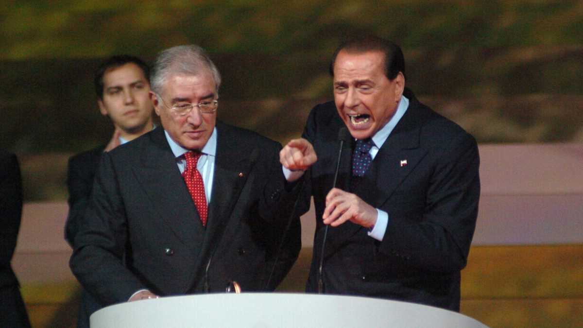 Immagine di L'ultima inchiesta della procura di Firenze contro Dell'Utri (e il Cav.) è il trionfo delle congetture