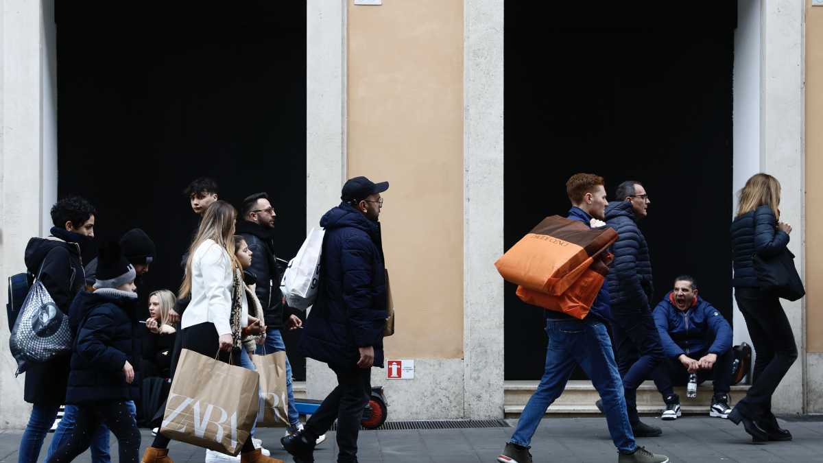 Immagine di Meno povertà e disuguaglianza. Effetto di trasferimenti statali e mercato del lavoro forte