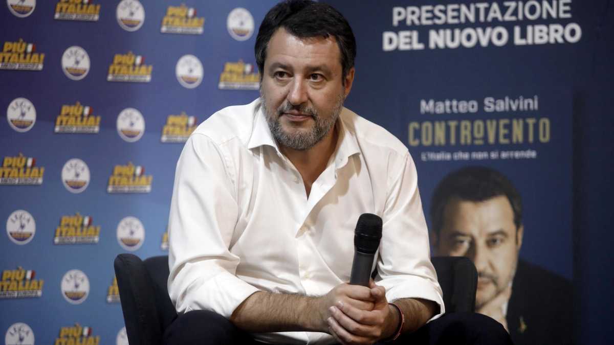 Immagine di La Lega attacca la Francia: l'ambasciatore riferisca sull'invio di truppe a Kyiv. Salvini: "Macron e Monti vanno curati"
